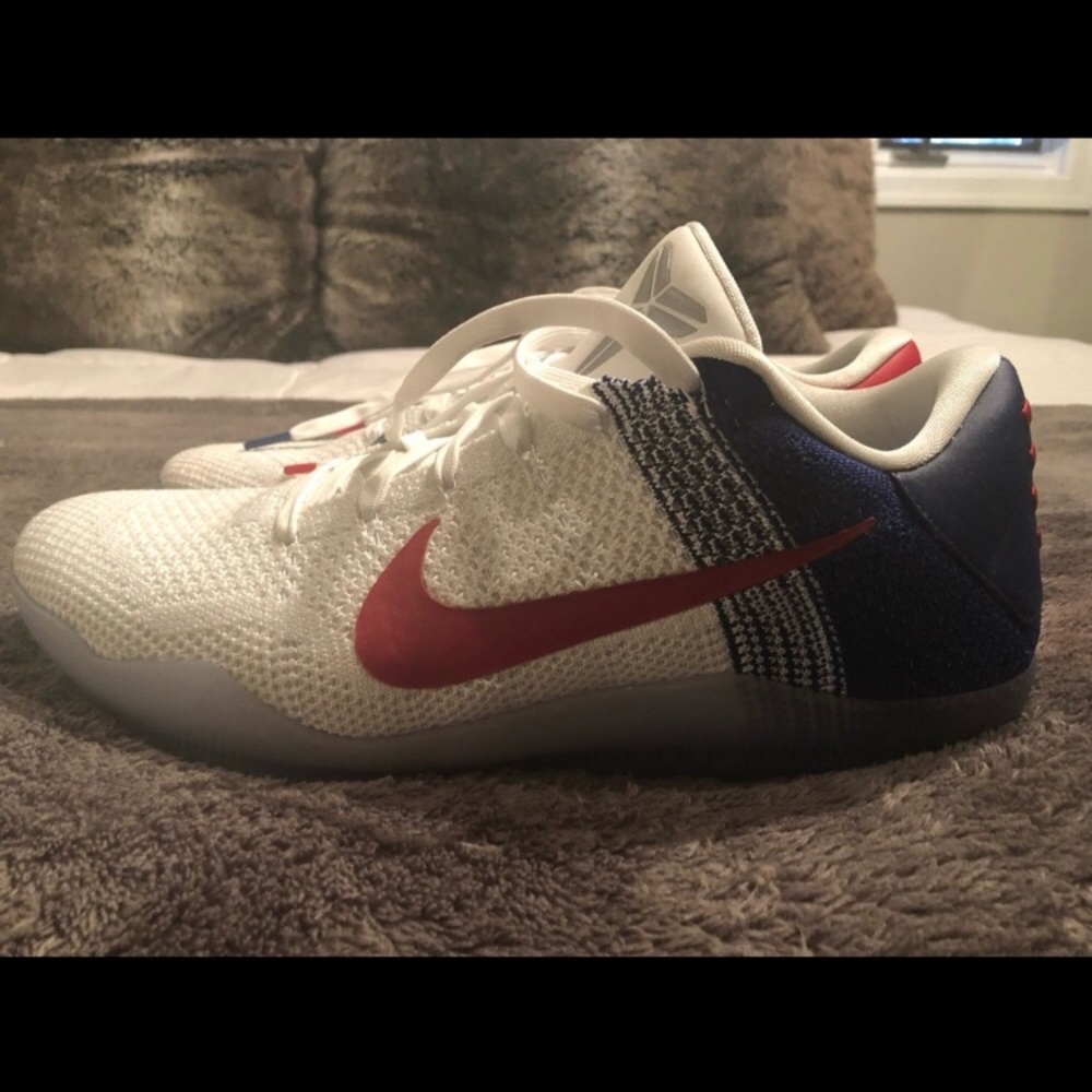 Men’s Nike Kobe 11 “USA” Edition Shoes